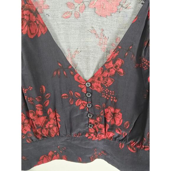 Marissa Webb Navy Red Floral V-Neck Cropped Blouse Sz 8 | Long Sleeve - Picture 6 of 6